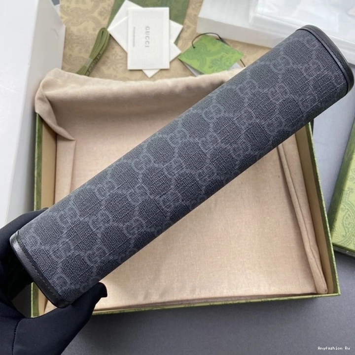 65779 Gucci Clutch Bags Functional 0824